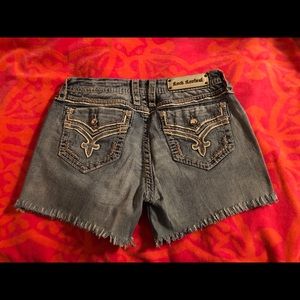 Rock Revival 4” cut off shorts